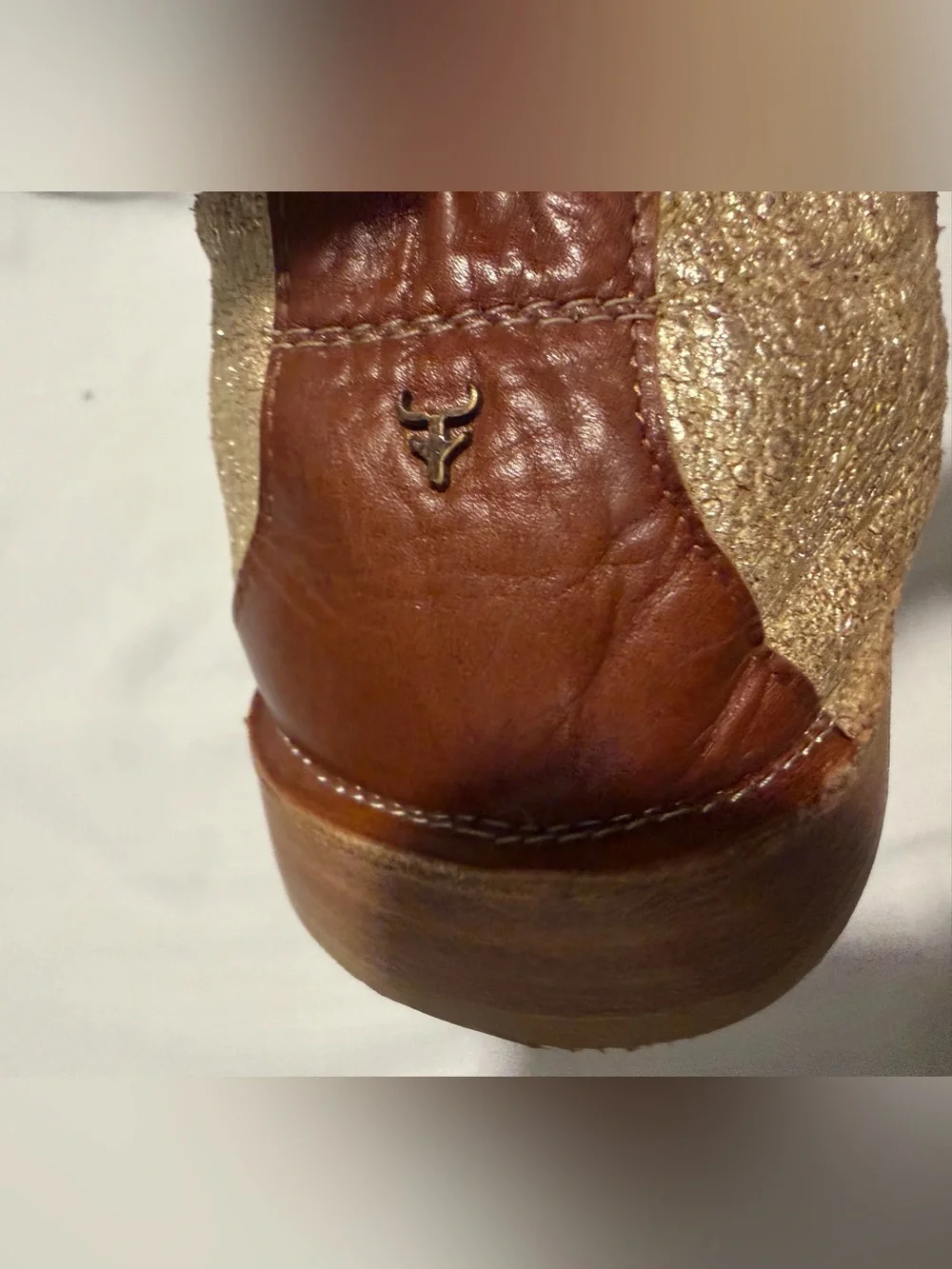 Trask women’s Oxford sz9 Metallic Tan Chukka laced shoes luxury formal neutral‎